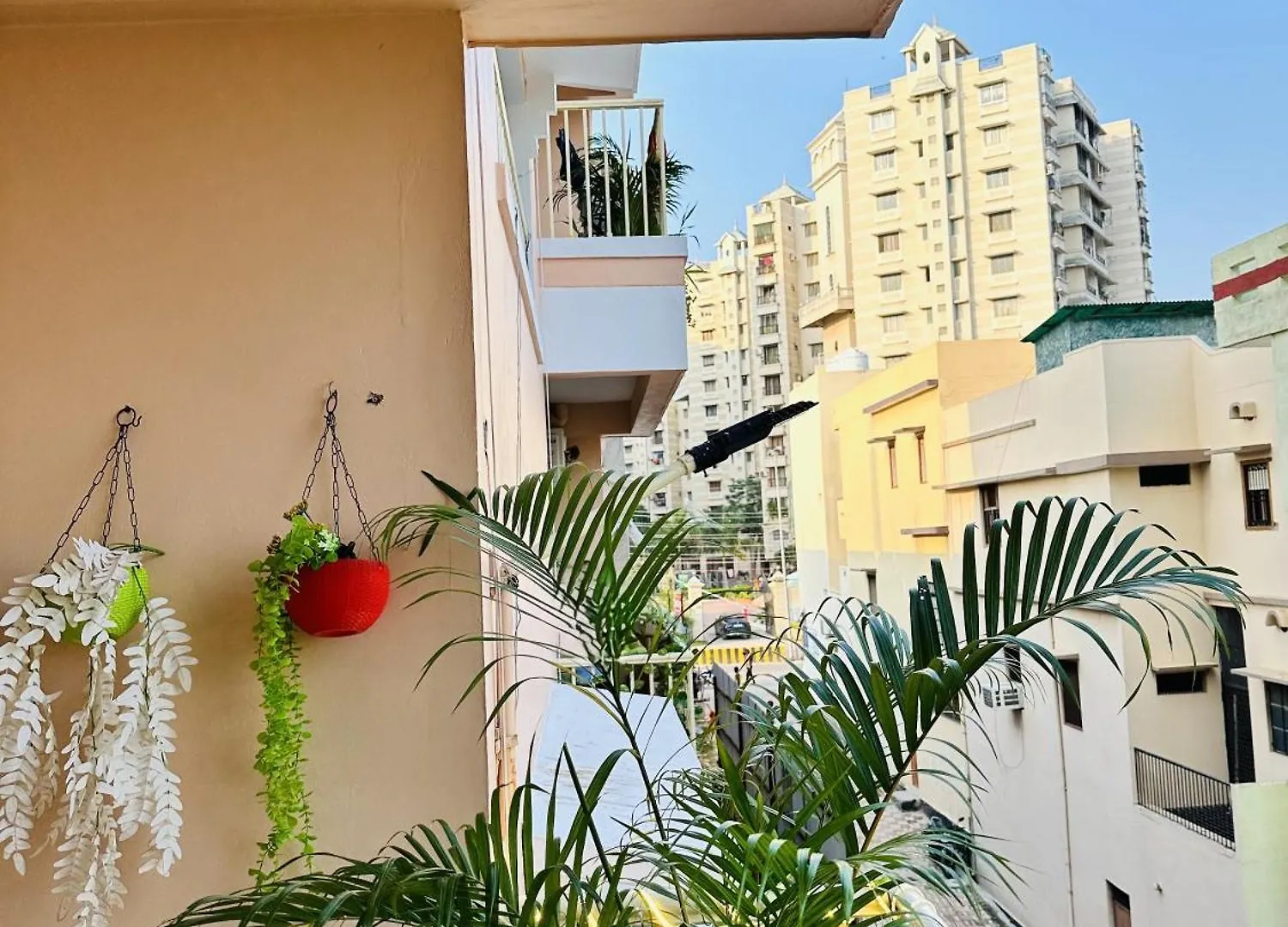 Zoomstay - 3Bhk Apartments Varanasi