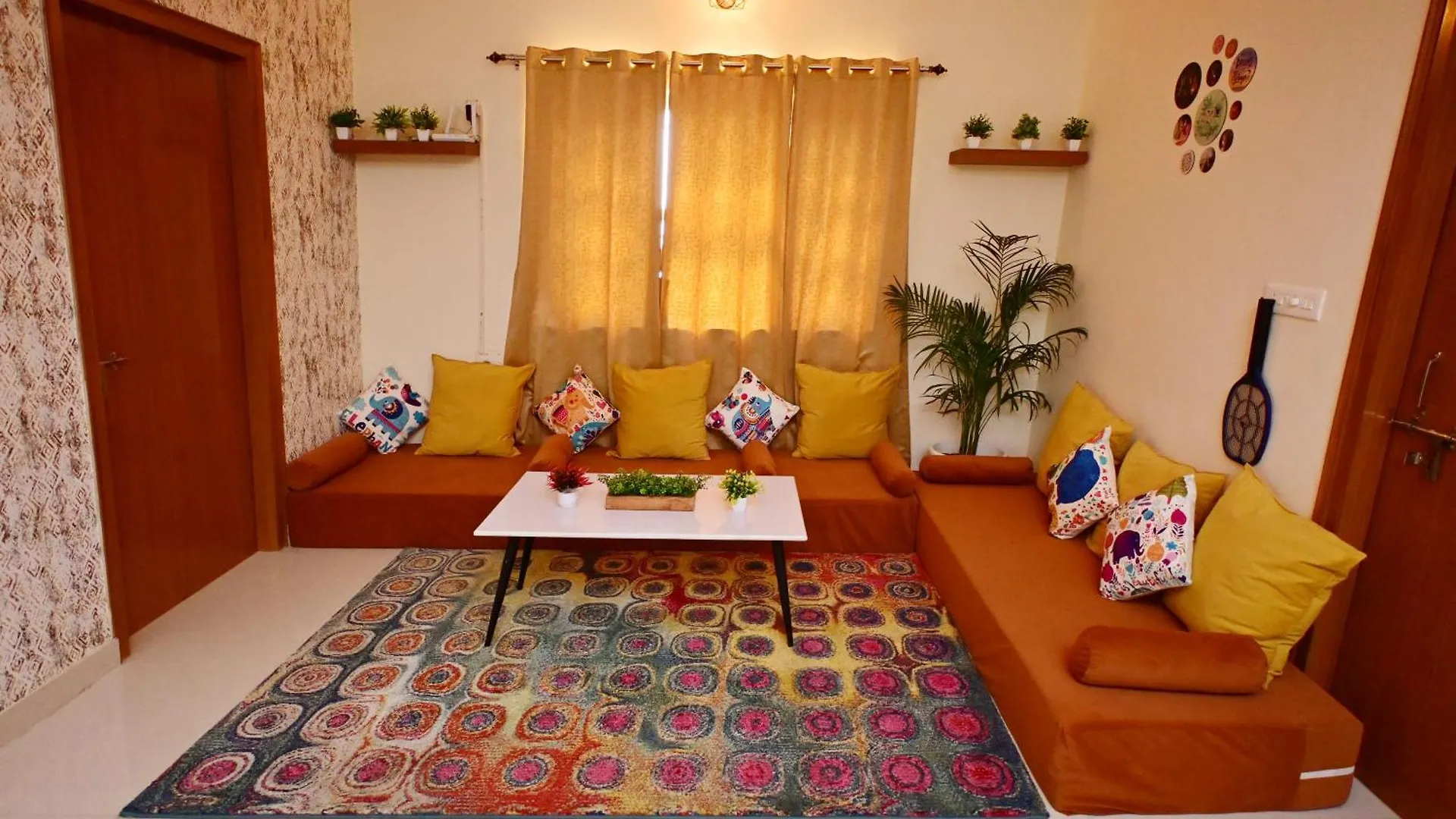 Zoomstay - 3Bhk Apartments Varanasi India